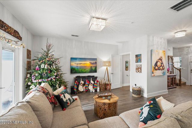 603 2ND Street S, Jacksonville Beach, FL 32250