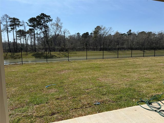 5710 Golden Calamari Drive, Baytown, TX 77521