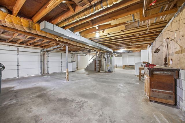 3272 Saxon Drive, Lexington, KY 40503