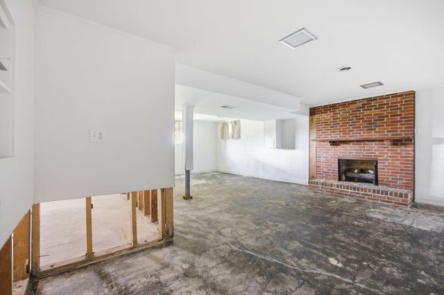 3272 Saxon Drive, Lexington, KY 40503