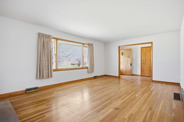 3272 Saxon Drive, Lexington, KY 40503