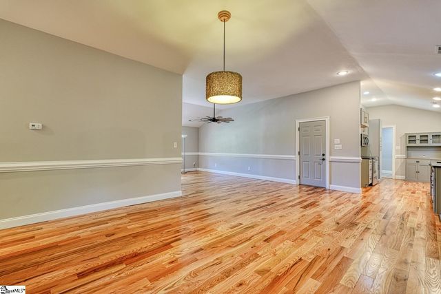 270 Spring Valley Lane, Inman, SC 29349