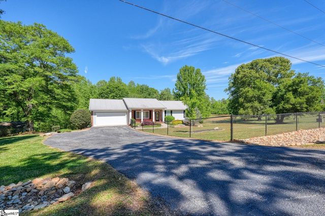 270 Spring Valley Lane, Inman, SC 29349