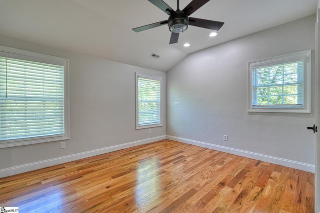 270 Spring Valley Lane, Inman, SC 29349