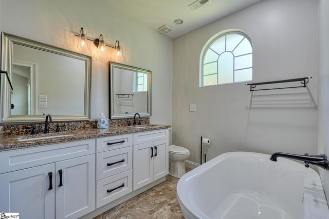 270 Spring Valley Lane, Inman, SC 29349