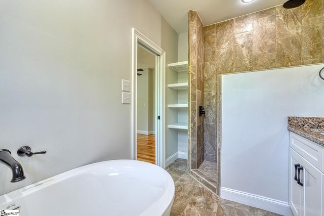 270 Spring Valley Lane, Inman, SC 29349