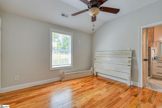 270 Spring Valley Lane, Inman, SC 29349