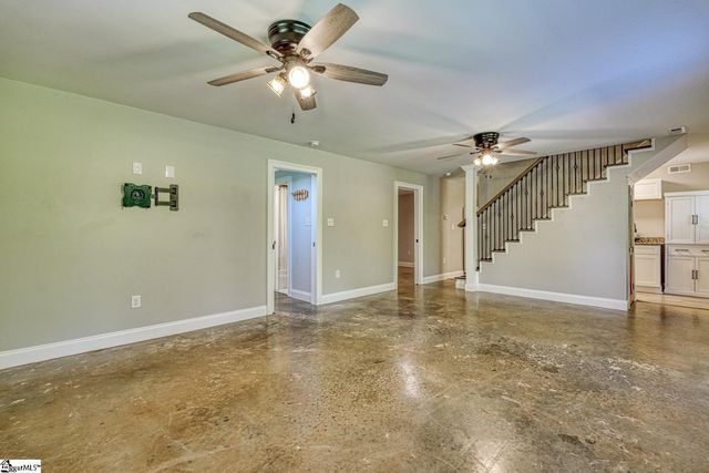 270 Spring Valley Lane, Inman, SC 29349