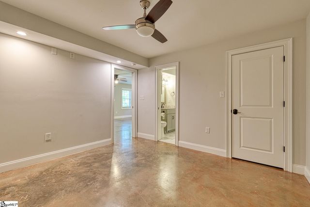 270 Spring Valley Lane, Inman, SC 29349