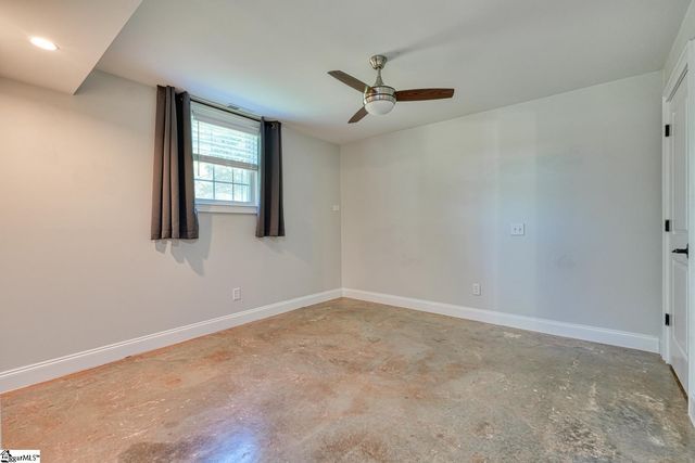 270 Spring Valley Lane, Inman, SC 29349