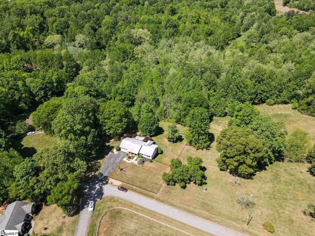 270 Spring Valley Lane, Inman, SC 29349