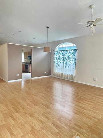 521 LEXINGDALE DR, Orlando, FL 32828