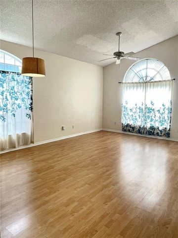 521 LEXINGDALE DR, Orlando, FL 32828