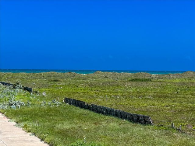 122 W Palm Beach Dr, Port Aransas, TX 78373