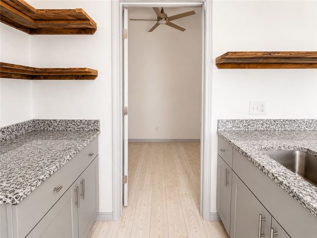 122 W Palm Beach Dr, Port Aransas, TX 78373