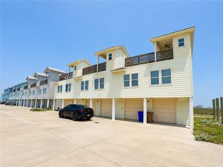 122 W Palm Beach Dr, Port Aransas, TX 78373