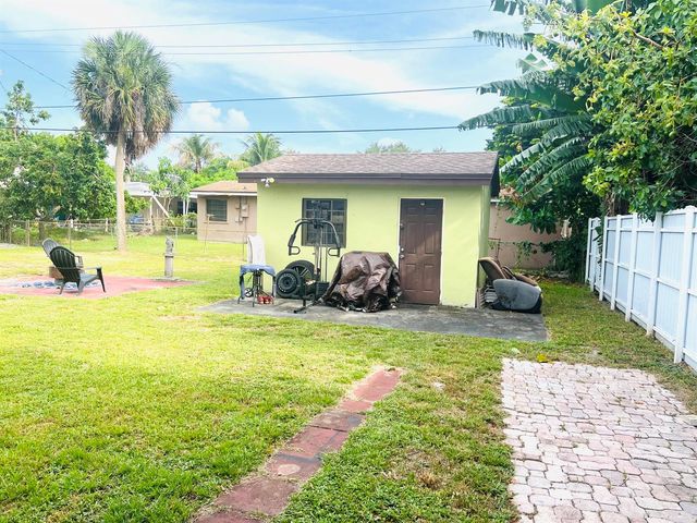 3020 NW 173rd Terrace, Miami Gardens, FL 33056