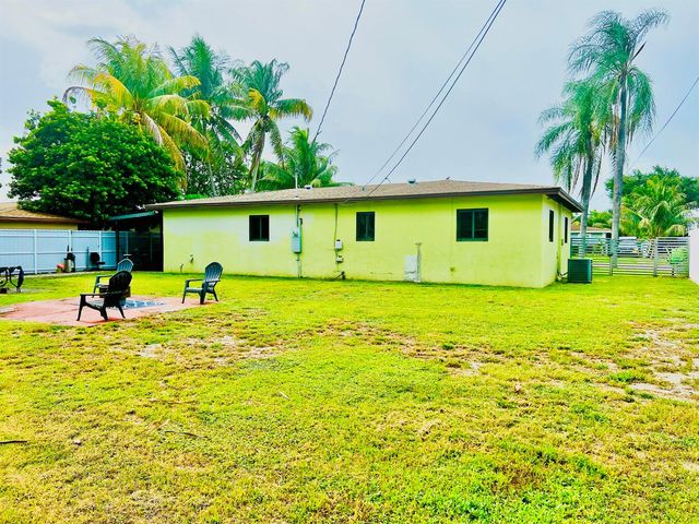 3020 NW 173rd Terrace, Miami Gardens, FL 33056