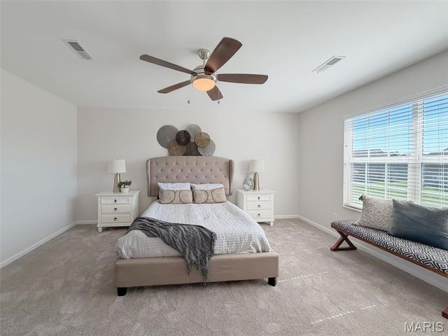 2612 Beacon Point Court, Shiloh, IL 62221
