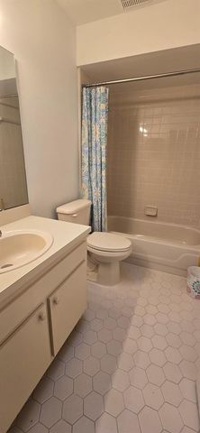 1020 NE 30TH AVENUE 101, Ocala, FL 34470