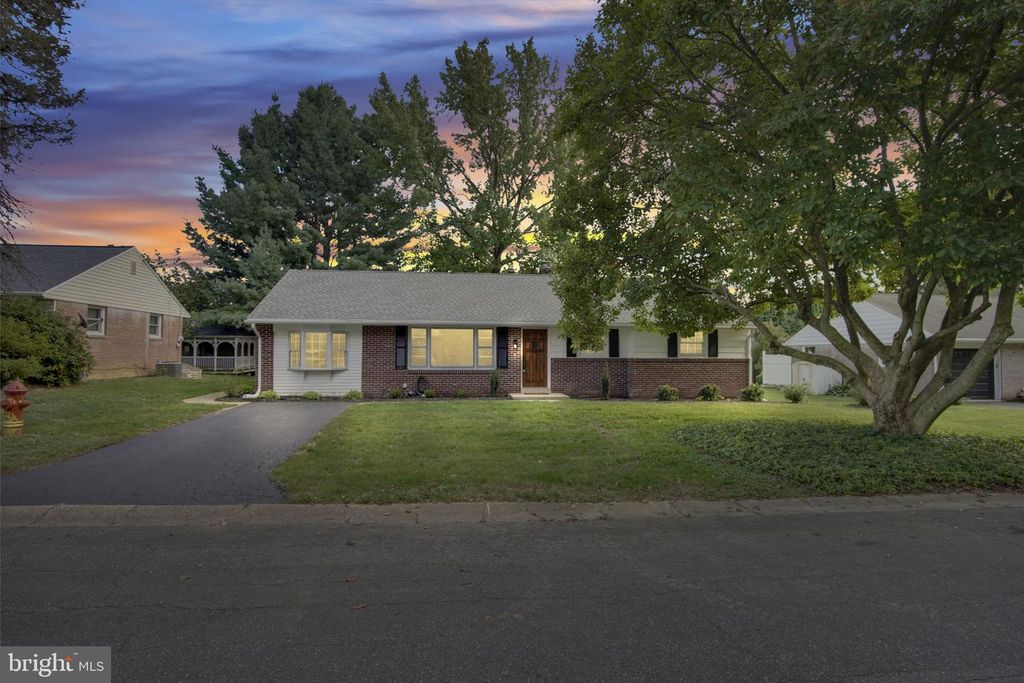2728 KIMBERLY RD, Lancaster, PA 17603