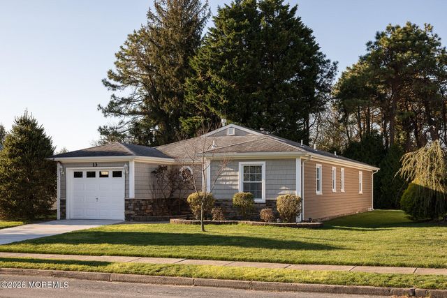 13 Tennis Court, Brick, NJ 08723