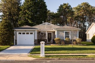 13 Tennis Court, Brick, NJ 08723