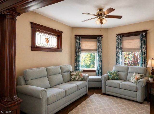 55 W Clay Ave, Roselle Park Boro, NJ 07204