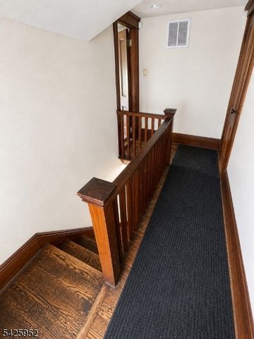 55 W Clay Ave, Roselle Park Boro, NJ 07204