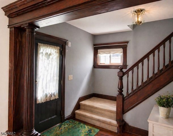55 W Clay Ave, Roselle Park Boro, NJ 07204