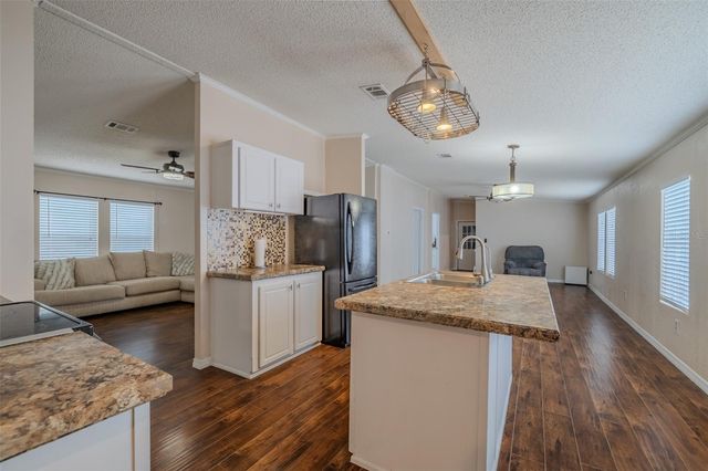 8471 FANTASIA PARK WAY, Riverview, FL 33578