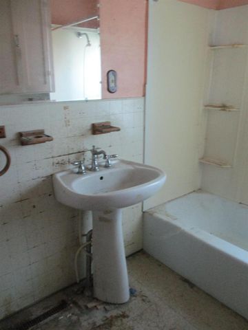 608 La Valle Street, Reedsburg, WI 53959