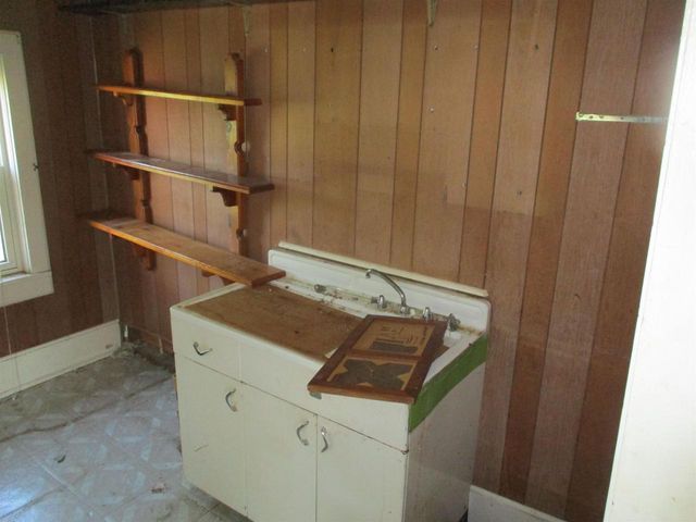 608 La Valle Street, Reedsburg, WI 53959