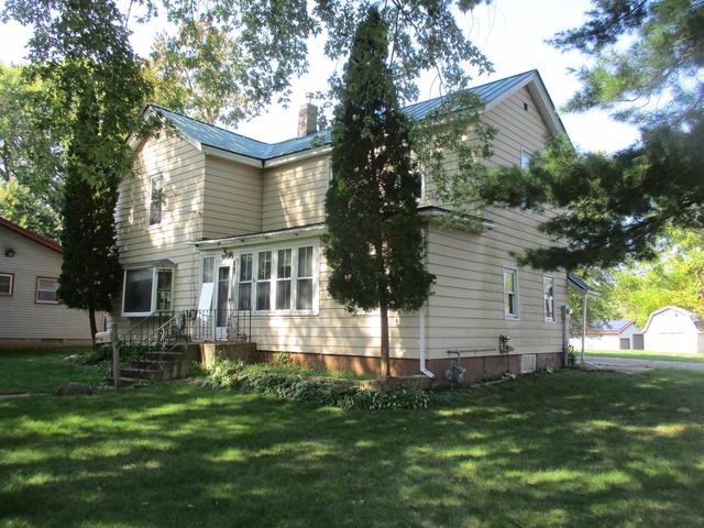 608 La Valle Street, Reedsburg, WI 53959