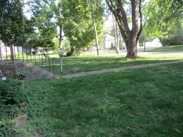 608 La Valle Street, Reedsburg, WI 53959