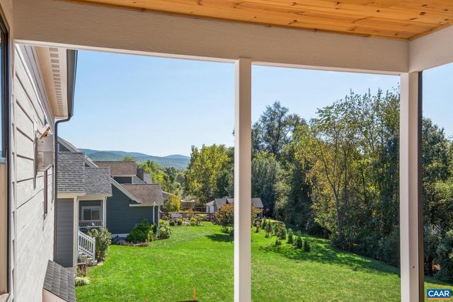 2524 BELVUE RD, Waynesboro, VA 22980