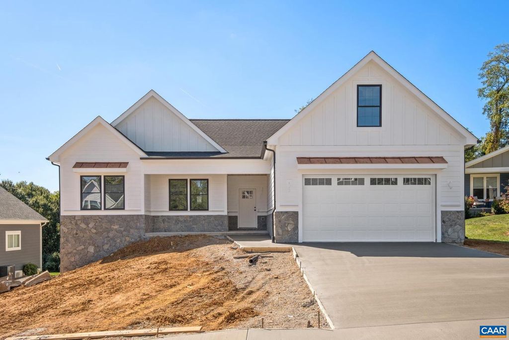 2524 BELVUE RD, Waynesboro, VA 22980