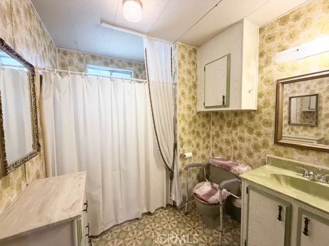 3850 Atlantic 122, Highland, CA 92346