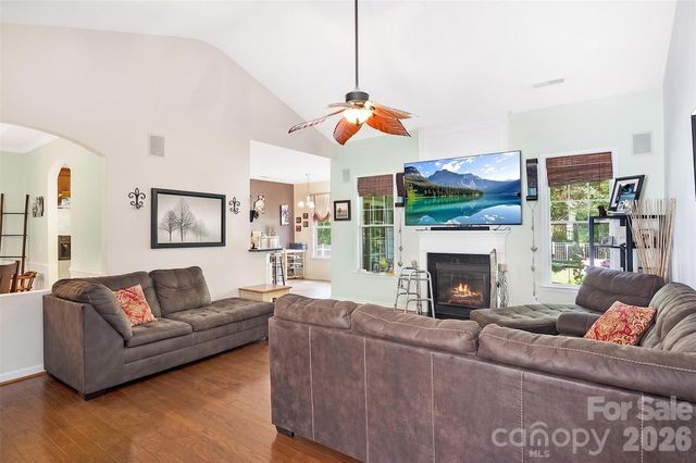 4628 Bonroi Avenue, Charlotte, NC 28213