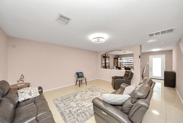1902 Serenata Lane, Humble, TX 77396