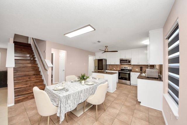 1902 Serenata Lane, Humble, TX 77396