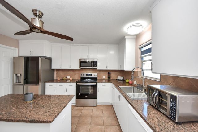 1902 Serenata Lane, Humble, TX 77396