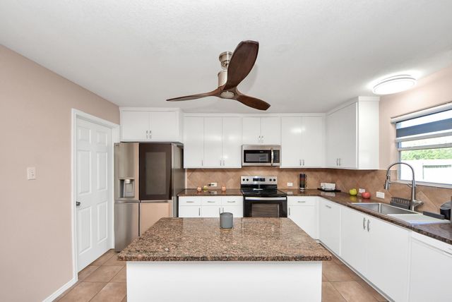 1902 Serenata Lane, Humble, TX 77396