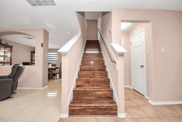 1902 Serenata Lane, Humble, TX 77396