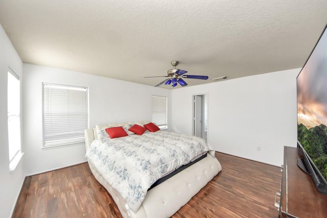 1902 Serenata Lane, Humble, TX 77396