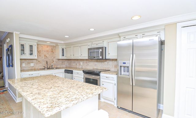 65 Breakers Lane, Ridgeland, MS 39157