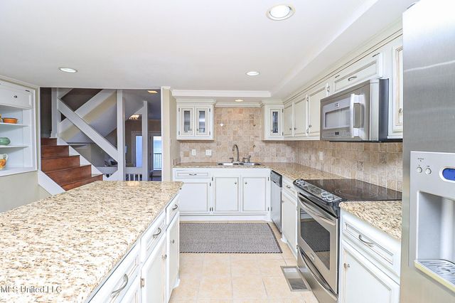 65 Breakers Lane, Ridgeland, MS 39157