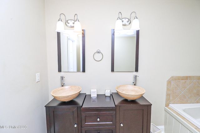 65 Breakers Lane, Ridgeland, MS 39157