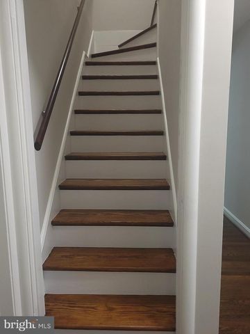 2250 N QUANTICO ST, Arlington, VA 22205