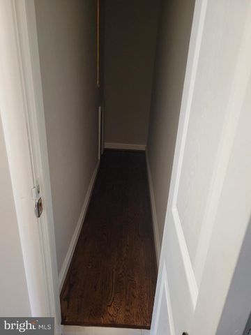 2250 N QUANTICO ST, Arlington, VA 22205